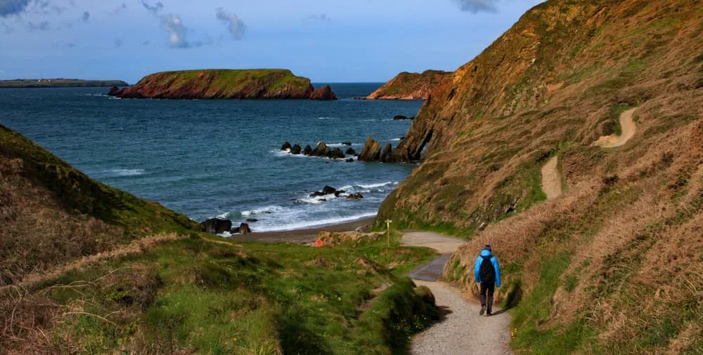 Bester Teil des Pembrokeshire Coast Path mit Unterkunft vor und nach (8 Tage)