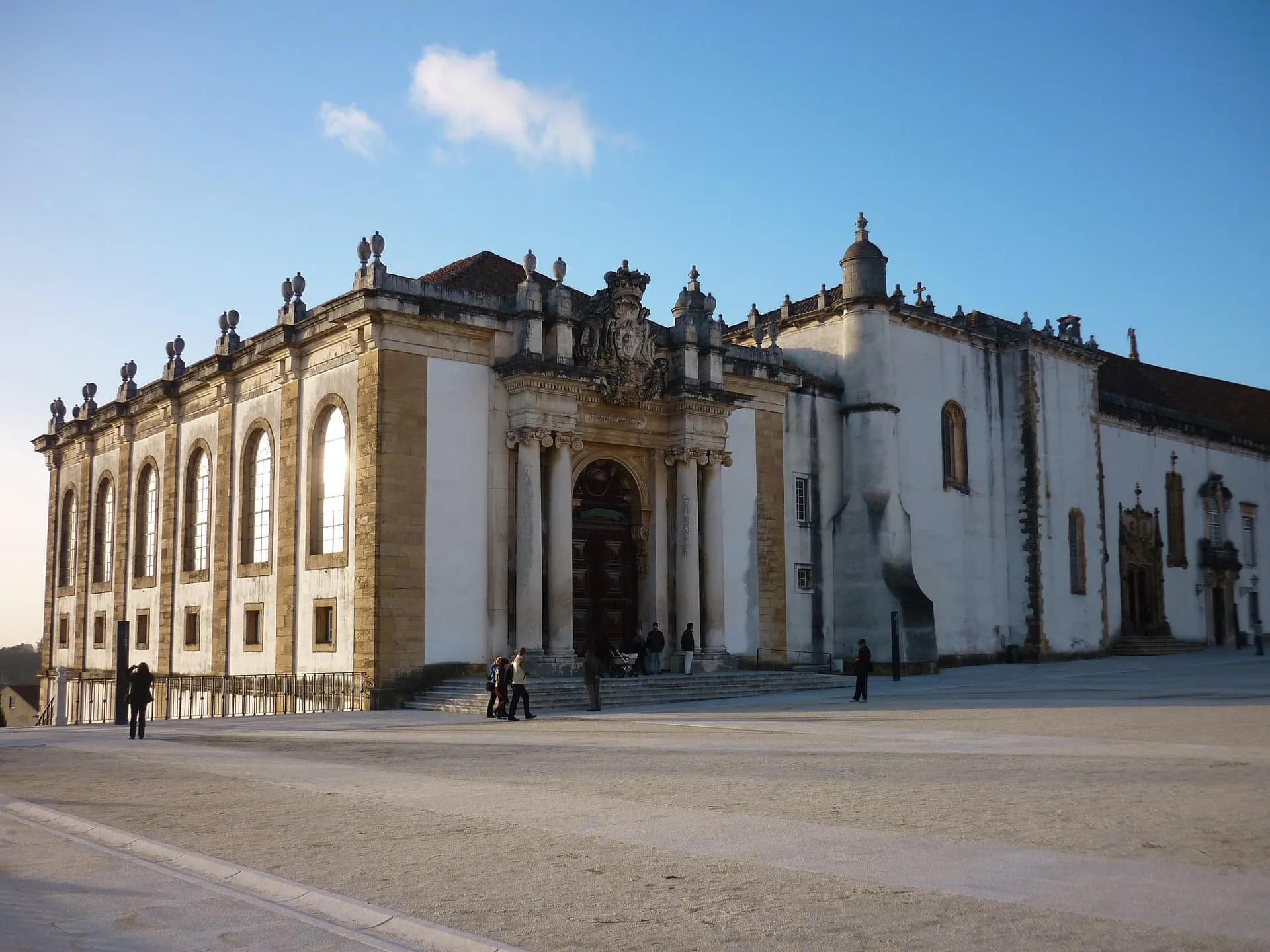 What Will I Encounter During the Camino Portugués?