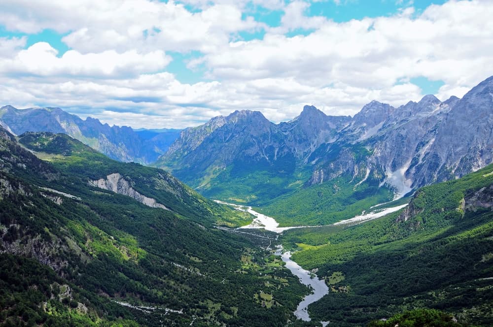 3-tägige Koman-See und Valbona Valley Wanderung (geführt)