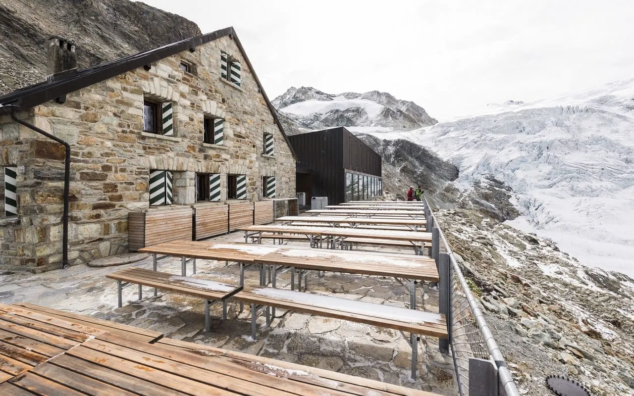 Cabane Barrage de Moiry