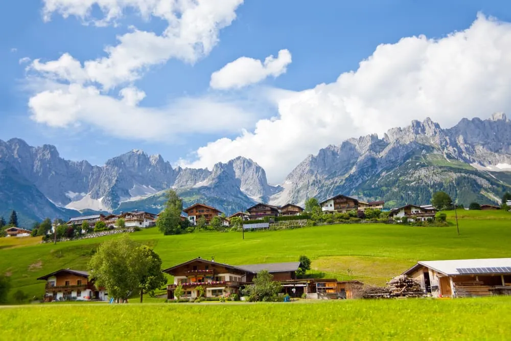 Kaiserkrönchen mit Hotel vor und nach 4