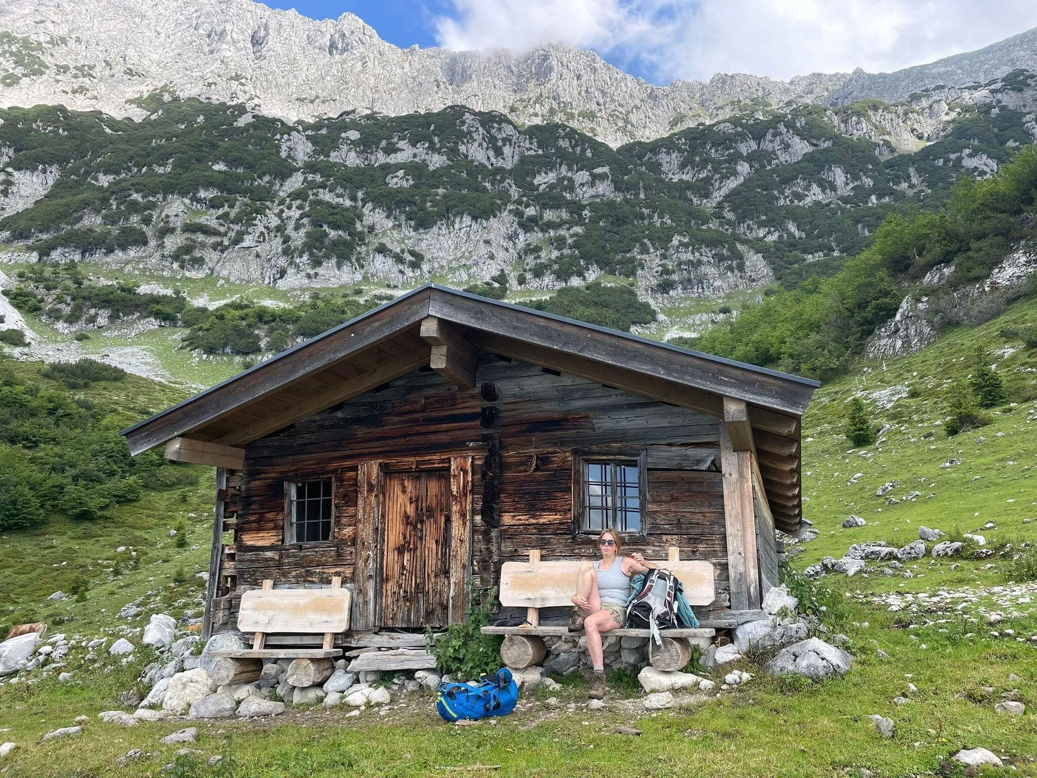 Kaiserkrönchen mit Hotel vor und nach 8