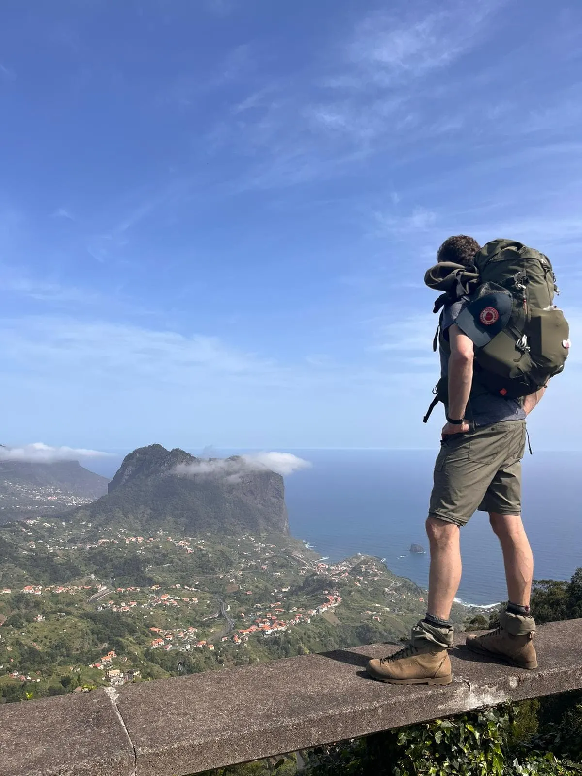 Sentier de Madère comprenant l'hôtel avant et après 3