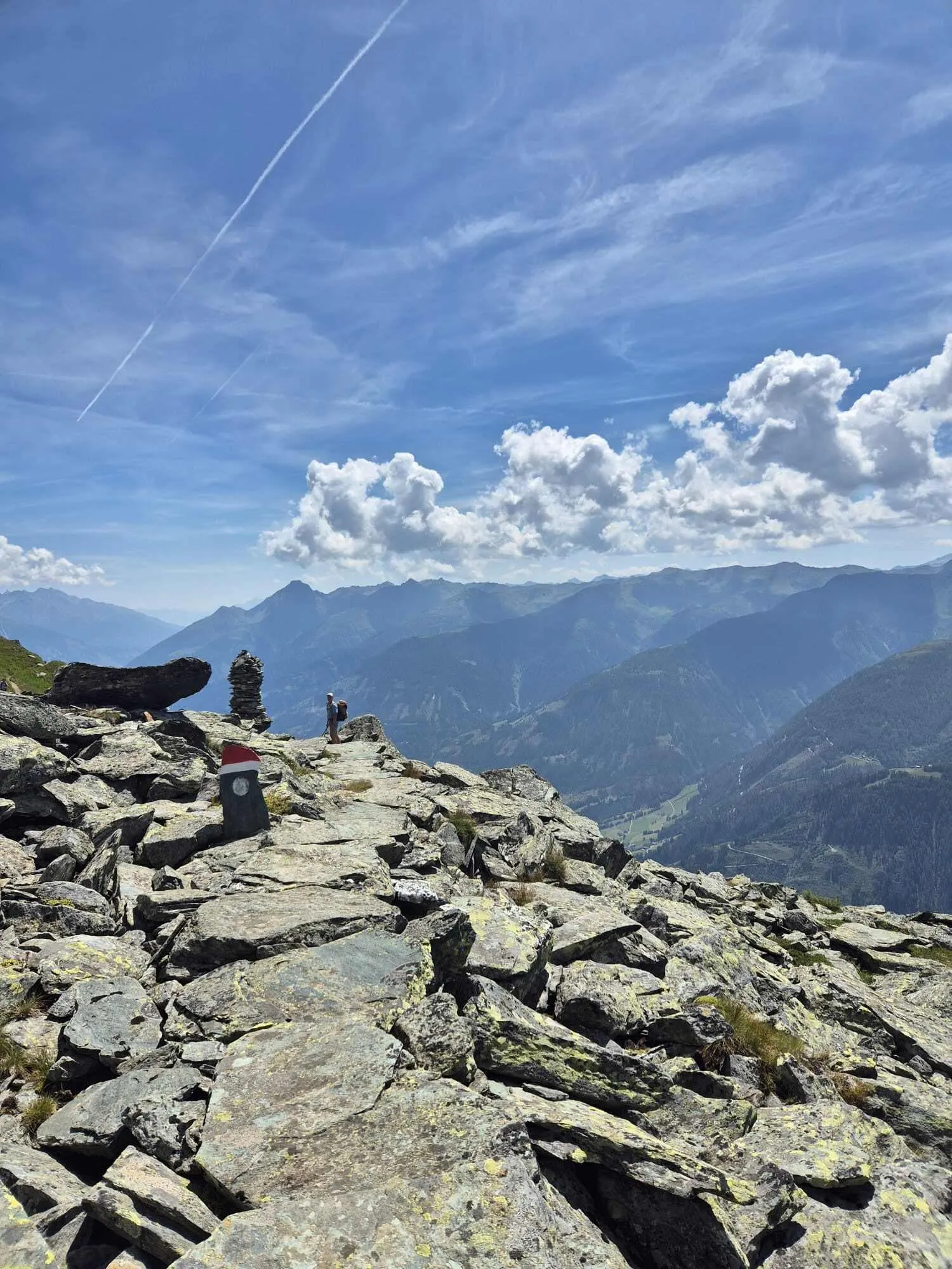 Sentiero in quota del Venediger 2