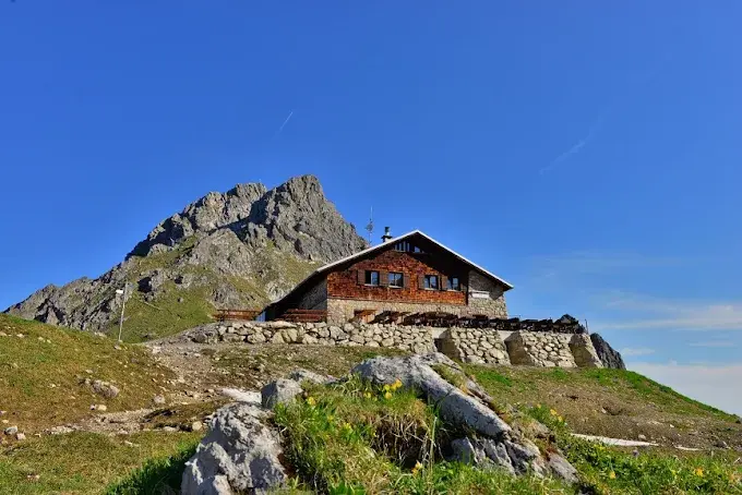 Fiderepass Hütte