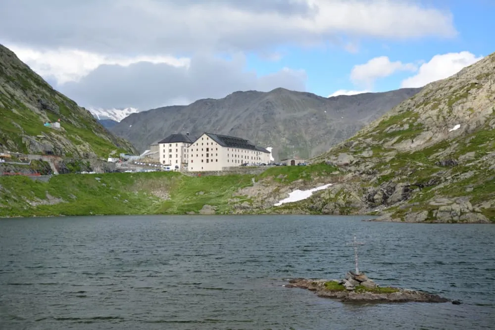 Hospice du Grand Saint Bernard