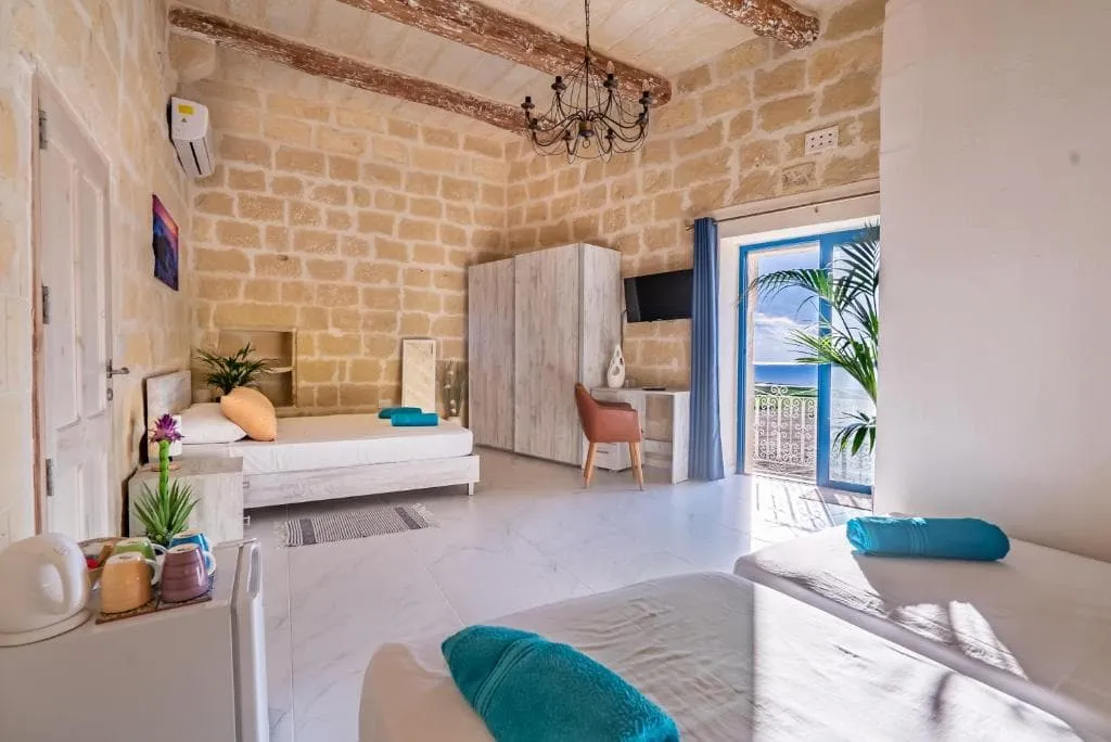 Fiftyfour West Boutique Living (Gharb)