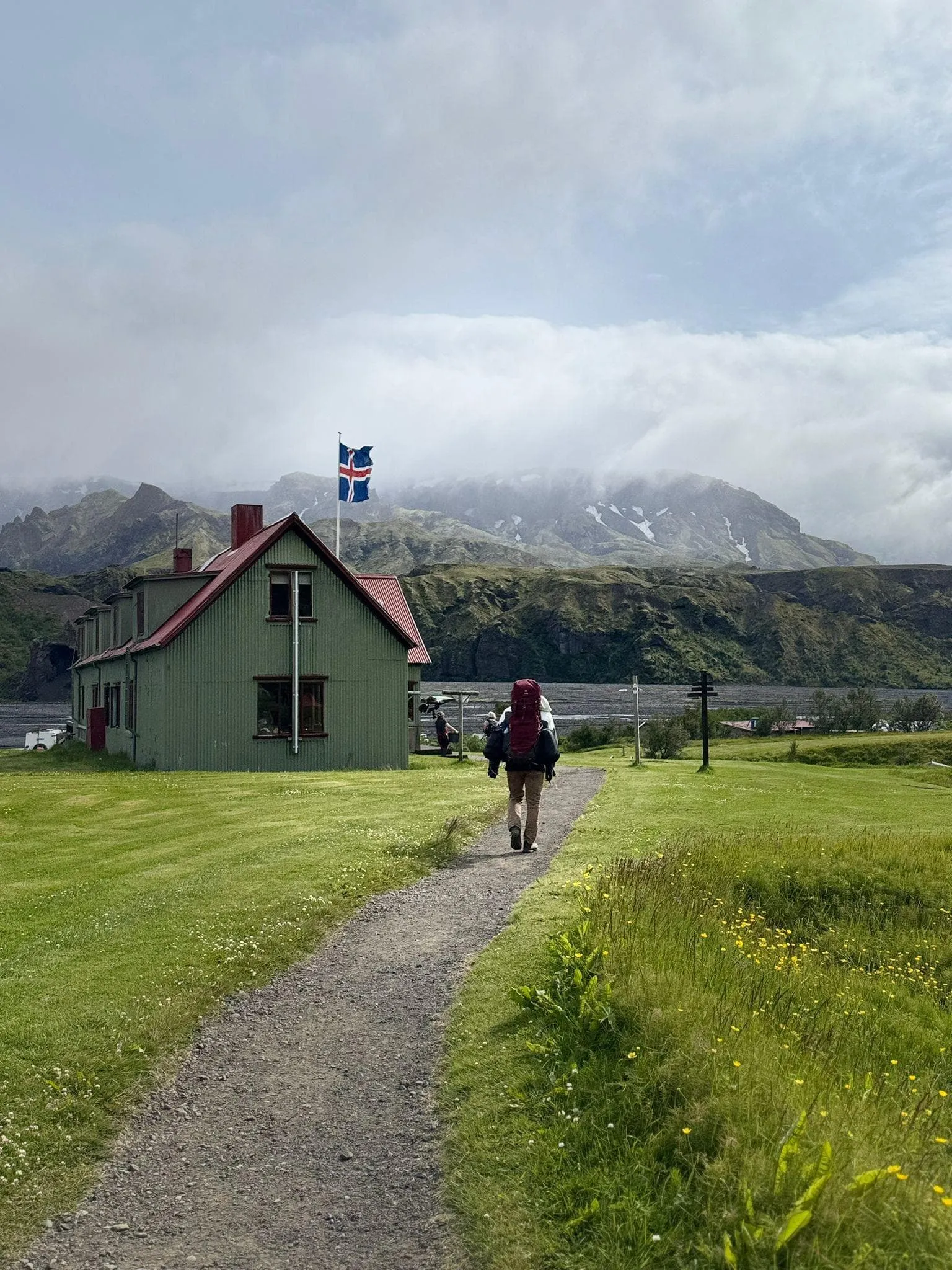 Laugavegur und Fimmvörðuháls Wanderung mit Unterkunft davor und danach