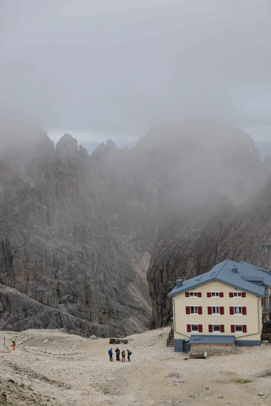 Trekking completo por el Val di Fassa con alojamiento antes y después.