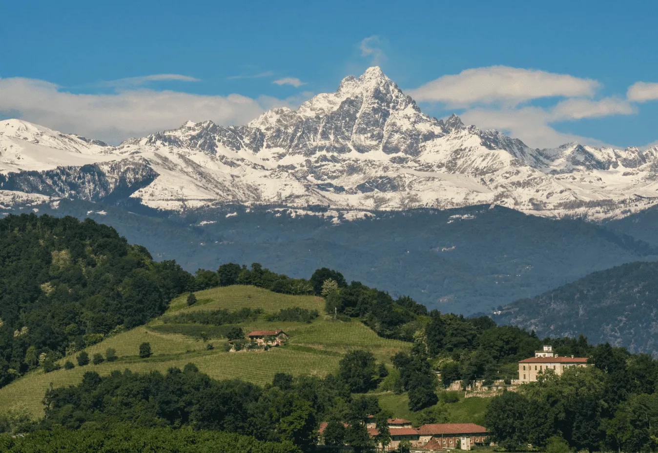 Středně náročná túra Monviso Sever 4