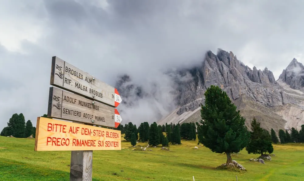 A Patchwork of Languages and Peoples