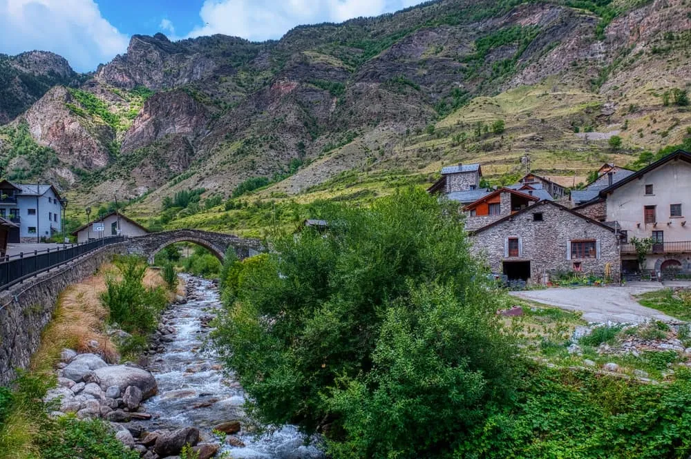 Silné identity zakořeněné v údolích