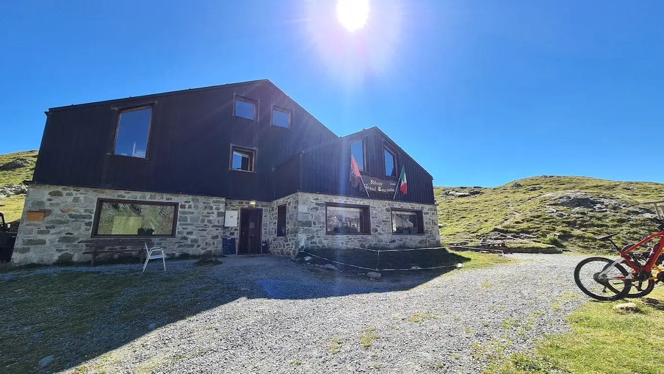 Rifugio Grand Tournalin