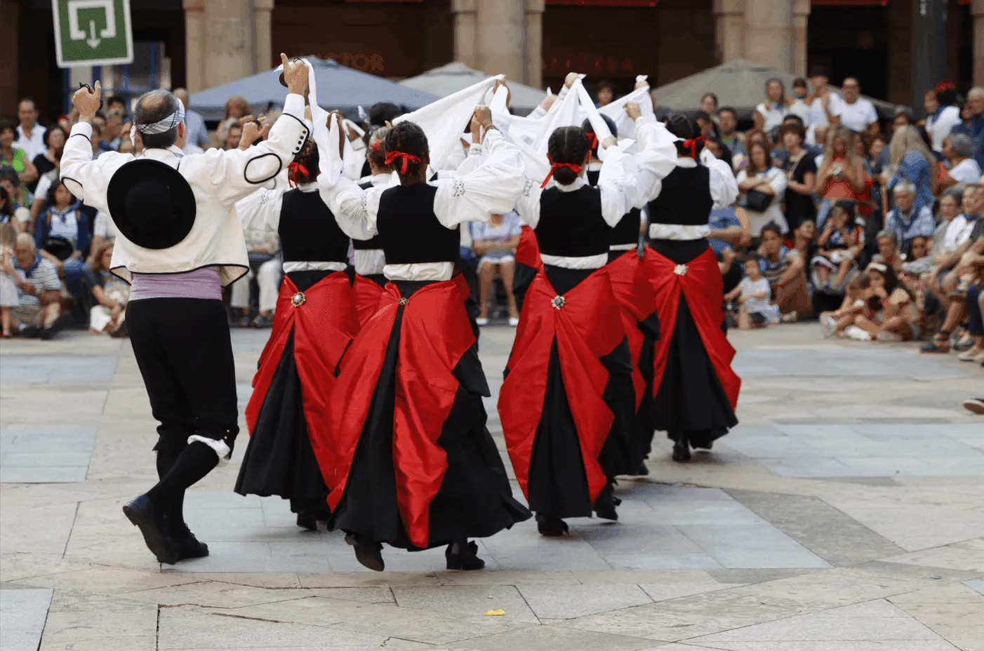 Culture And Traditions In Spain Festivals Life Culture And Traditions In Spain Festivals Life