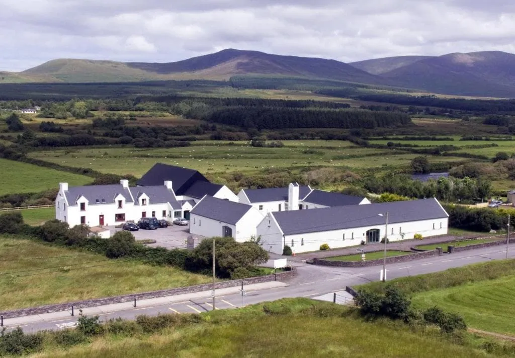 Brú na Dromoda - Dromid Hostel (Killeenleagh)